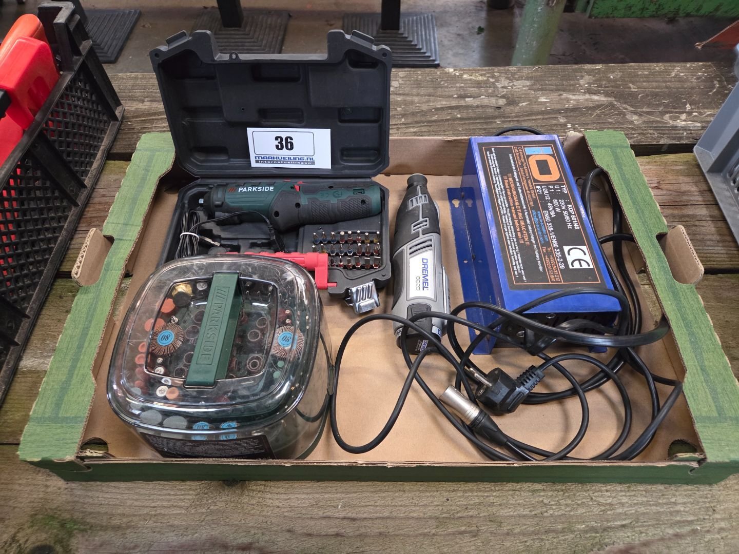 Acculader + multi tools