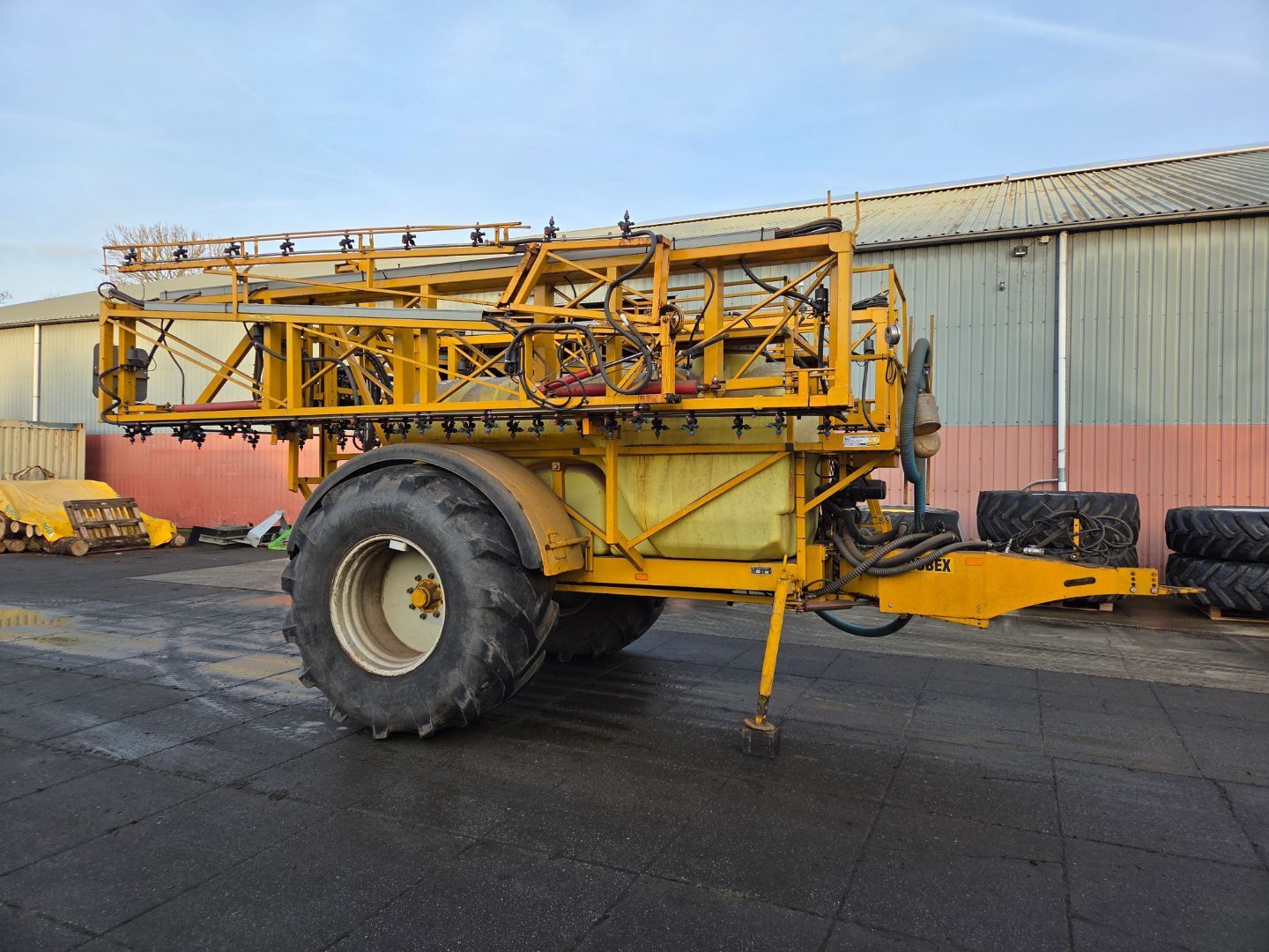 Getrokken veldspuit "Dubex"