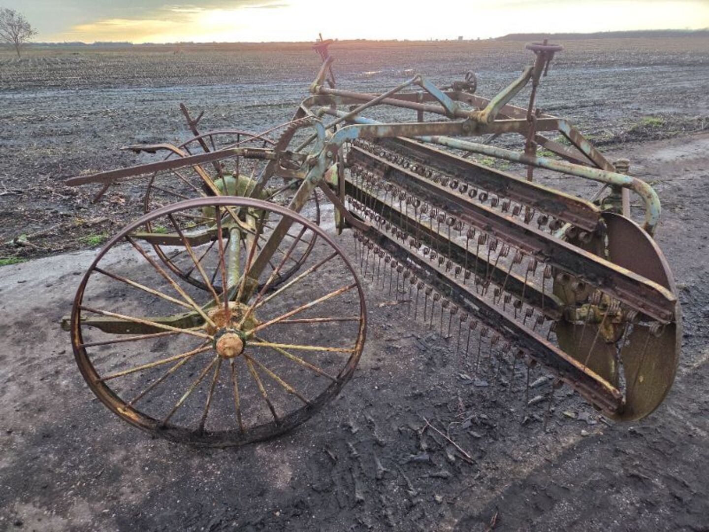 Antieke "harkkeerder"