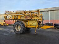 Getrokken veldspuit "Dubex"